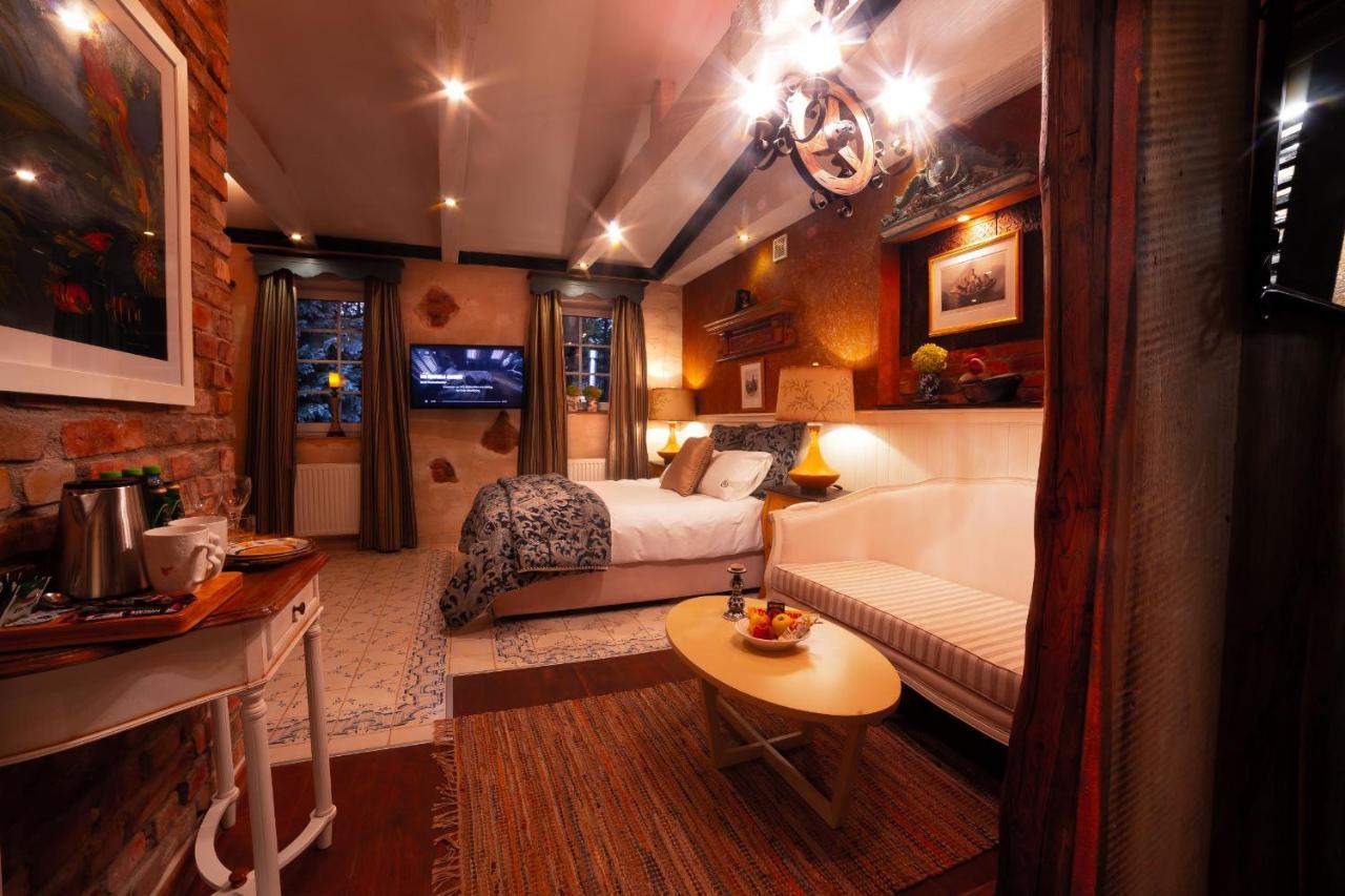 Paul'S Fantasia Boutique Suites 슈체친 외부 사진