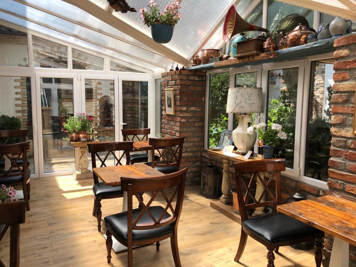 Paul'S Fantasia Boutique Suites 슈체친 외부 사진