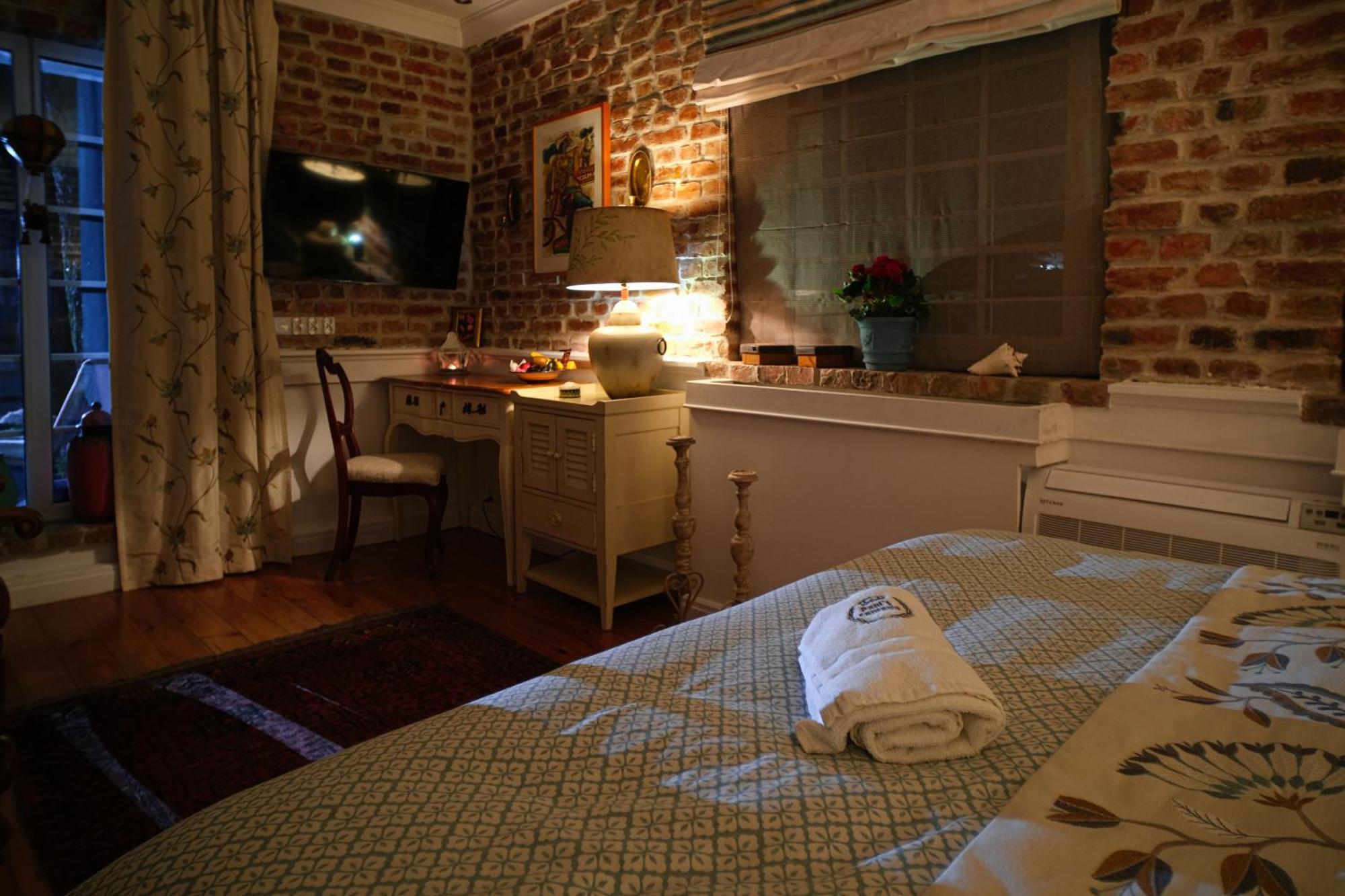 Paul'S Fantasia Boutique Suites 슈체친 객실 사진